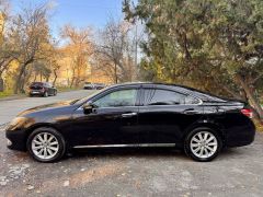 Photo of the vehicle Lexus ES