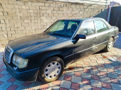 Сүрөт унаа Mercedes-Benz W124