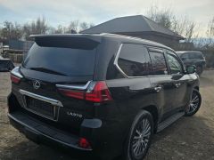 Photo of the vehicle Lexus LX