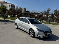 Сүрөт унаа Hyundai Elantra