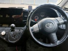 Photo of the vehicle Toyota Wish