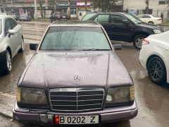 Сүрөт унаа Mercedes-Benz W124