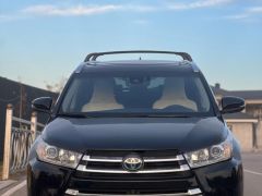 Photo of the vehicle Toyota Highlander