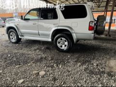 Photo of the vehicle Toyota Hilux Surf