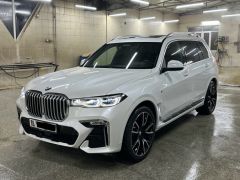 Фото авто BMW X7