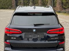 Photo of the vehicle BMW X5