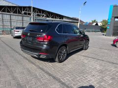 Photo of the vehicle BMW X5