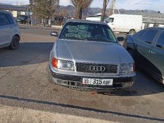 Photo of the vehicle Audi 100