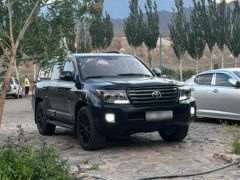 Сүрөт унаа Toyota Land Cruiser