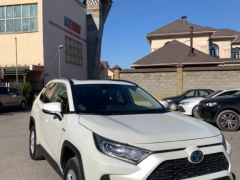 Сүрөт унаа Toyota RAV4