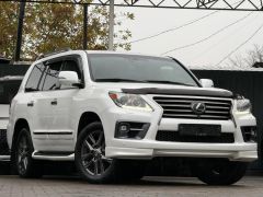 Photo of the vehicle Lexus LX