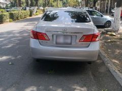 Photo of the vehicle Lexus ES