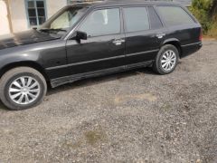 Photo of the vehicle Mercedes-Benz W124