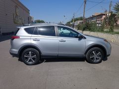 Сүрөт унаа Toyota RAV4