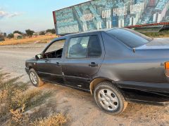 Фото авто Volkswagen Vento