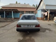 Фото авто Mercedes-Benz W124