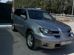 Сүрөт унаа Mitsubishi Outlander