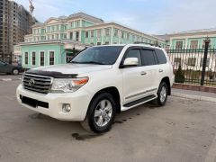 Сүрөт унаа Toyota Land Cruiser