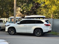 Сүрөт унаа Toyota Highlander