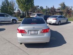 Photo of the vehicle Lexus ES