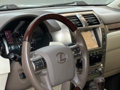 Photo of the vehicle Lexus GX