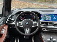 Photo of the vehicle BMW X7