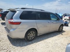 Фото авто Toyota Sienna