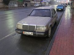 Photo of the vehicle Mercedes-Benz W124