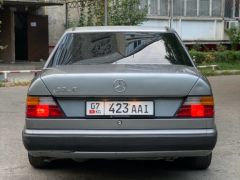 Фото авто Mercedes-Benz W124