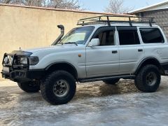 Photo of the vehicle Toyota Land Cruiser