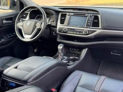 Сүрөт унаа Toyota Highlander