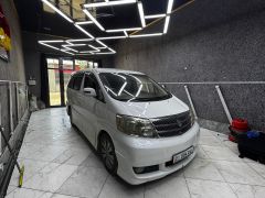 Photo of the vehicle Toyota Alphard