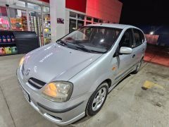 Фото авто Nissan Almera Tino