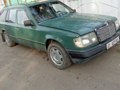 Сүрөт унаа Mercedes-Benz W124