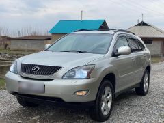 Photo of the vehicle Lexus RX