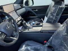 Photo of the vehicle Lexus LX