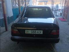 Сүрөт унаа Mercedes-Benz W124