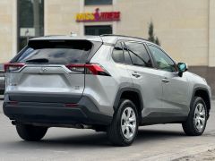 Сүрөт унаа Toyota RAV4