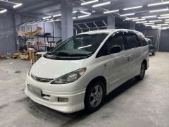 Photo of the vehicle Toyota Estima