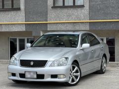 Сүрөт унаа Toyota Crown