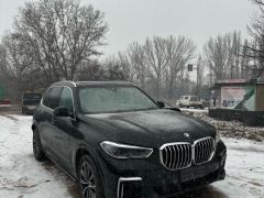 Photo of the vehicle BMW X5