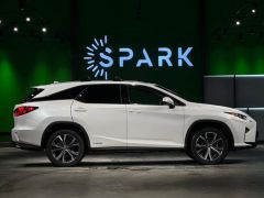 Photo of the vehicle Lexus RX