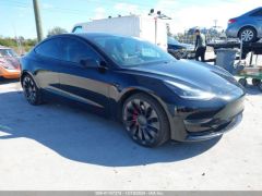 Photo of the vehicle Tesla Model 3