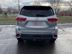 Photo of the vehicle Toyota Highlander