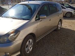 Сүрөт унаа Honda Stream