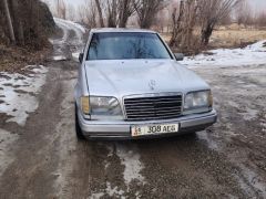 Сүрөт унаа Mercedes-Benz W124