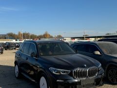 Photo of the vehicle BMW X5