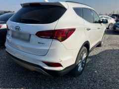 Photo of the vehicle Hyundai Santa Fe