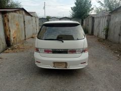 Фото авто Toyota Gaia