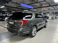 Photo of the vehicle Ford Explorer